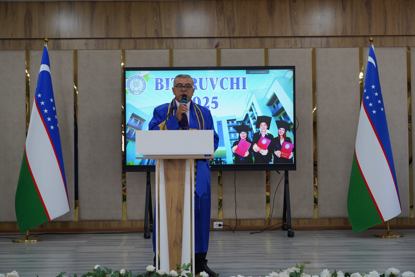 TUES Master's graduates awarded diplomas